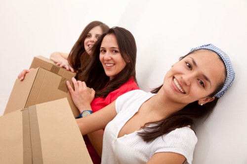 Space-saving mobile self storage for Barnsbury homes